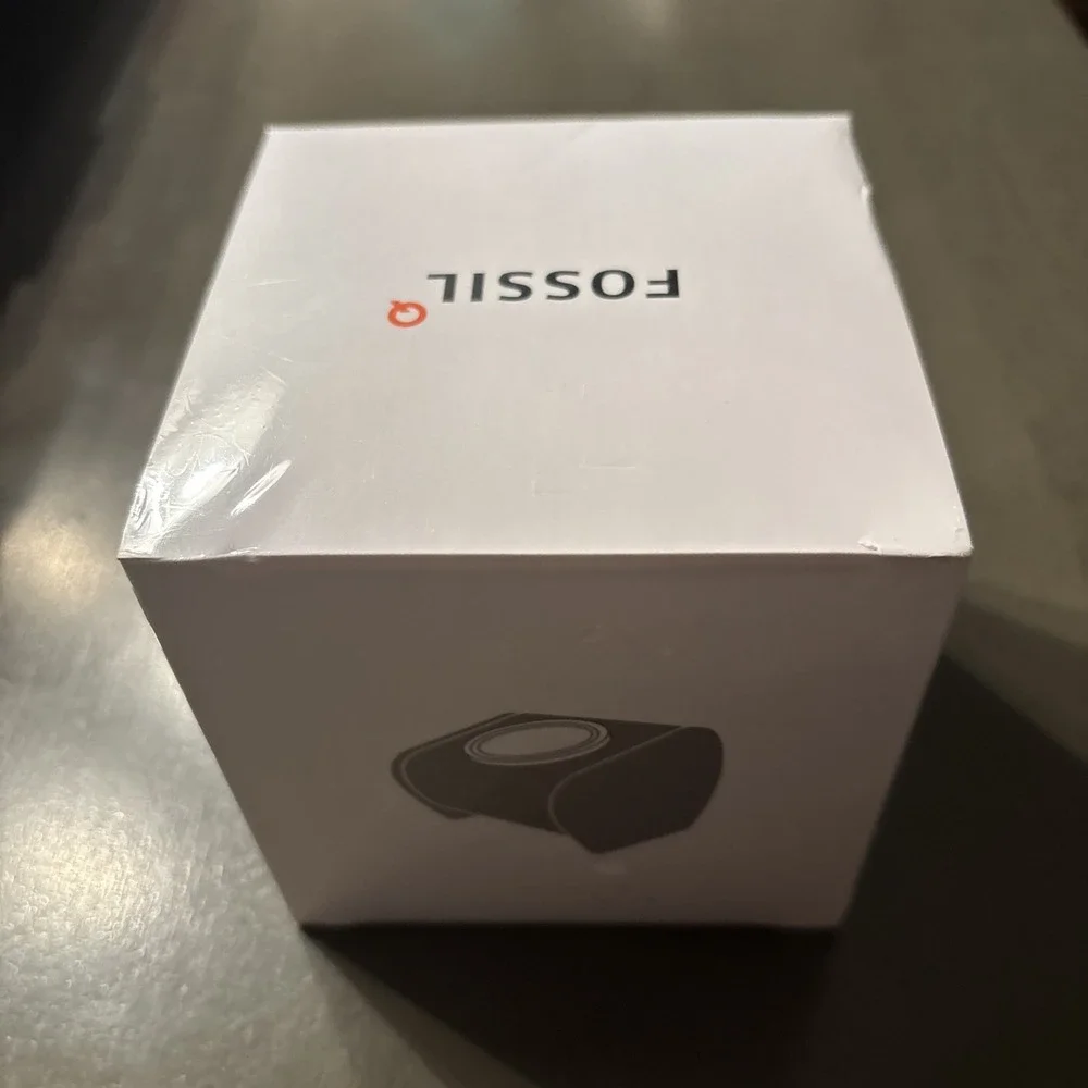 Fossil Q Terminal Smart Bracelet Charging Kit New Sealed. Older Model.